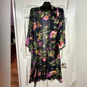 Floral Kimono Light Robe